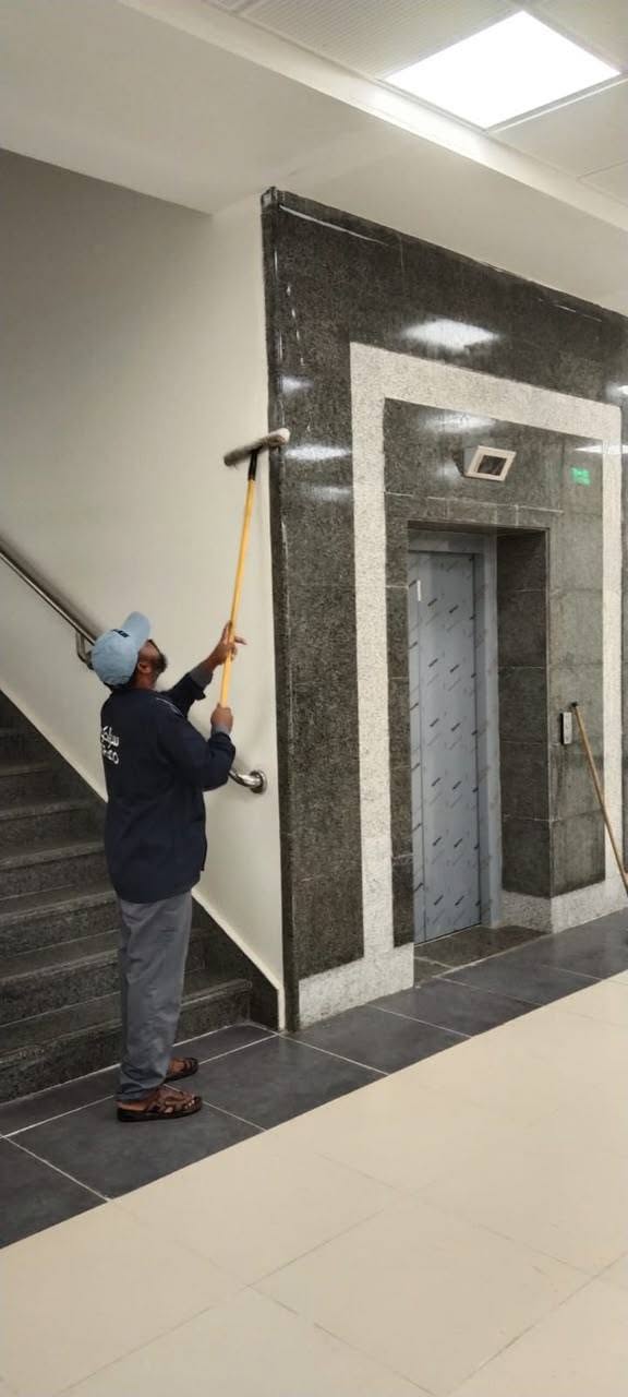 High-area and common-space cleaning